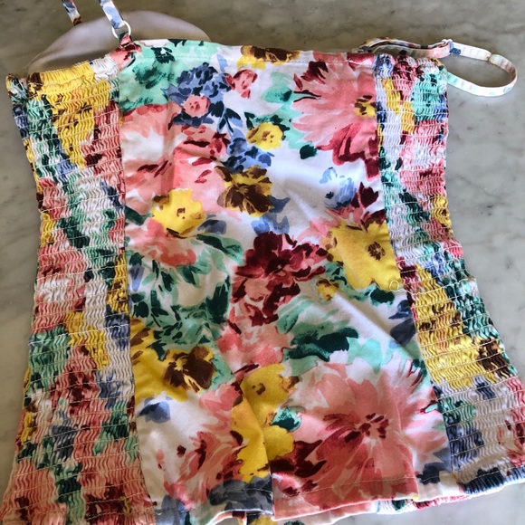 Soft corset style top floral - Picture 3 of 3